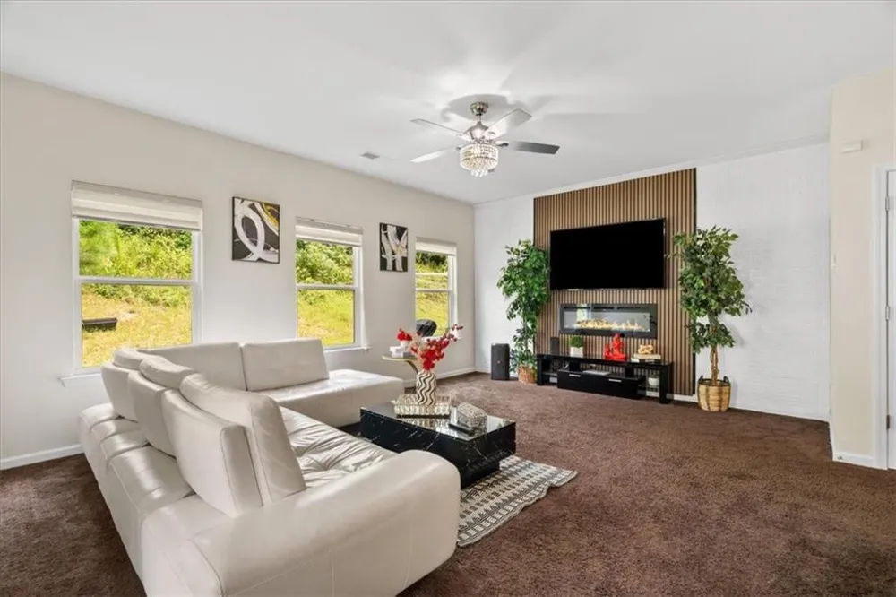 123 Waterside Ridge Calhoun, GA 30701