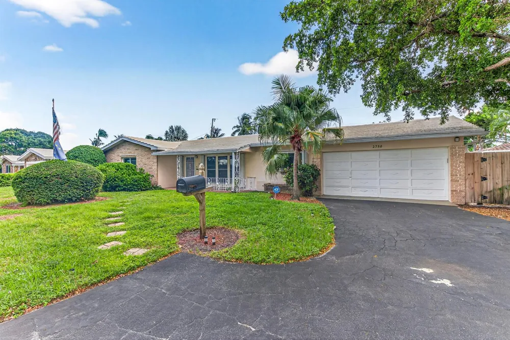 2750 SE 3rd Street Pompano Beach, FL 33062