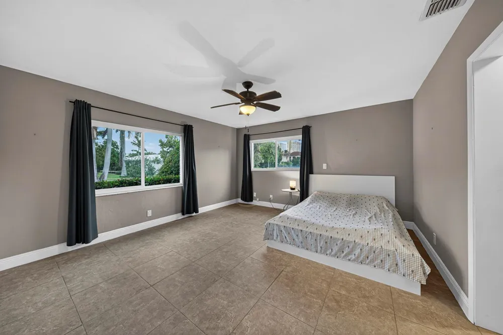 2750 SE 3rd Street Pompano Beach, FL 33062