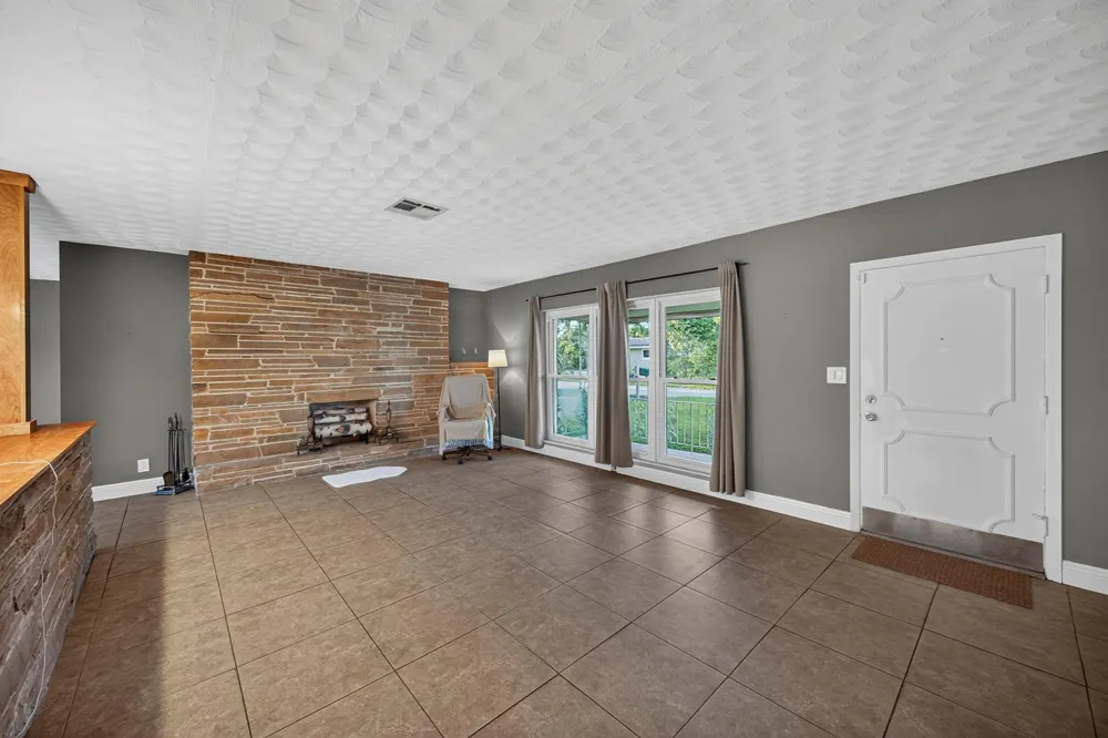 2750 SE 3rd Street Pompano Beach, FL 33062