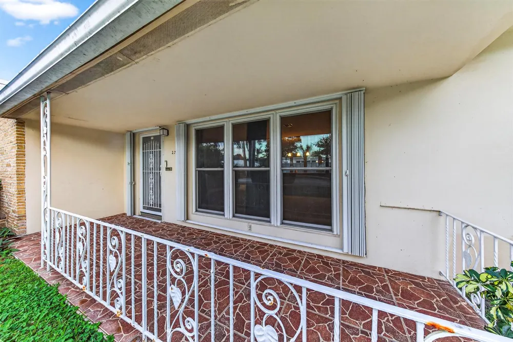 2750 SE 3rd Street Pompano Beach, FL 33062
