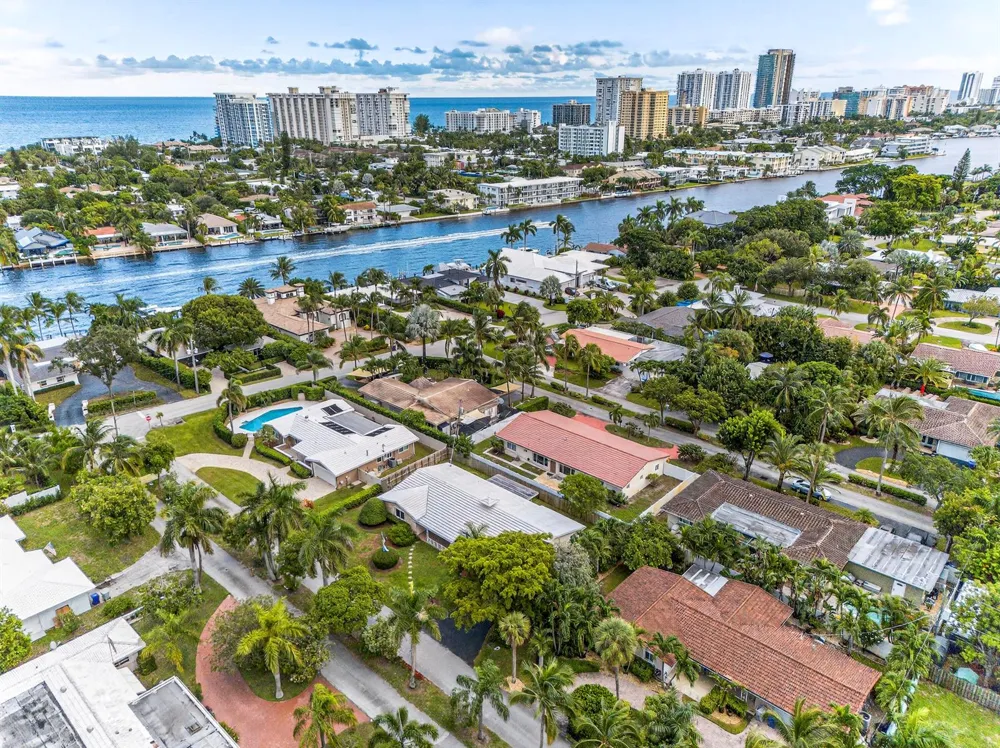 2750 SE 3rd Street Pompano Beach, FL 33062