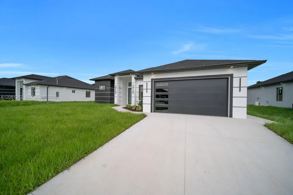 3618 6th ST SW Lehigh Acres, FL 33976