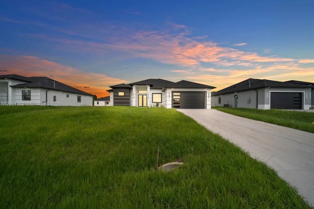 3618 6th ST SW Lehigh Acres, FL 33976