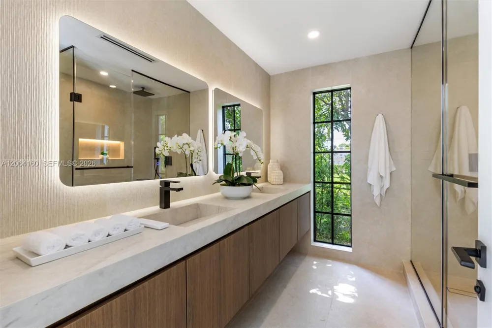 118 Sarto Ave Coral Gables, FL 33134