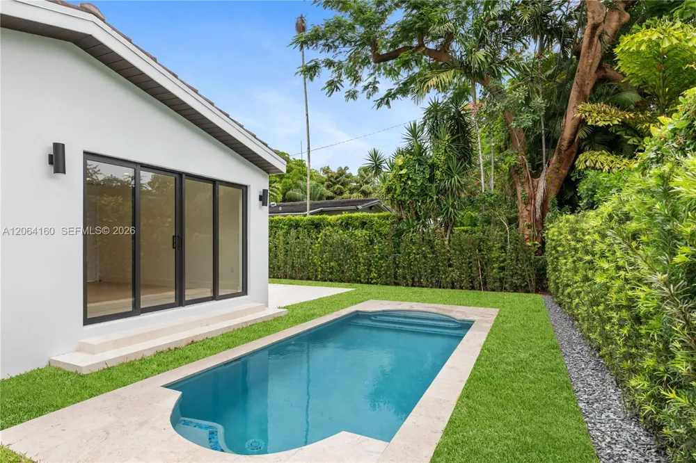 118 Sarto Ave Coral Gables, FL 33134