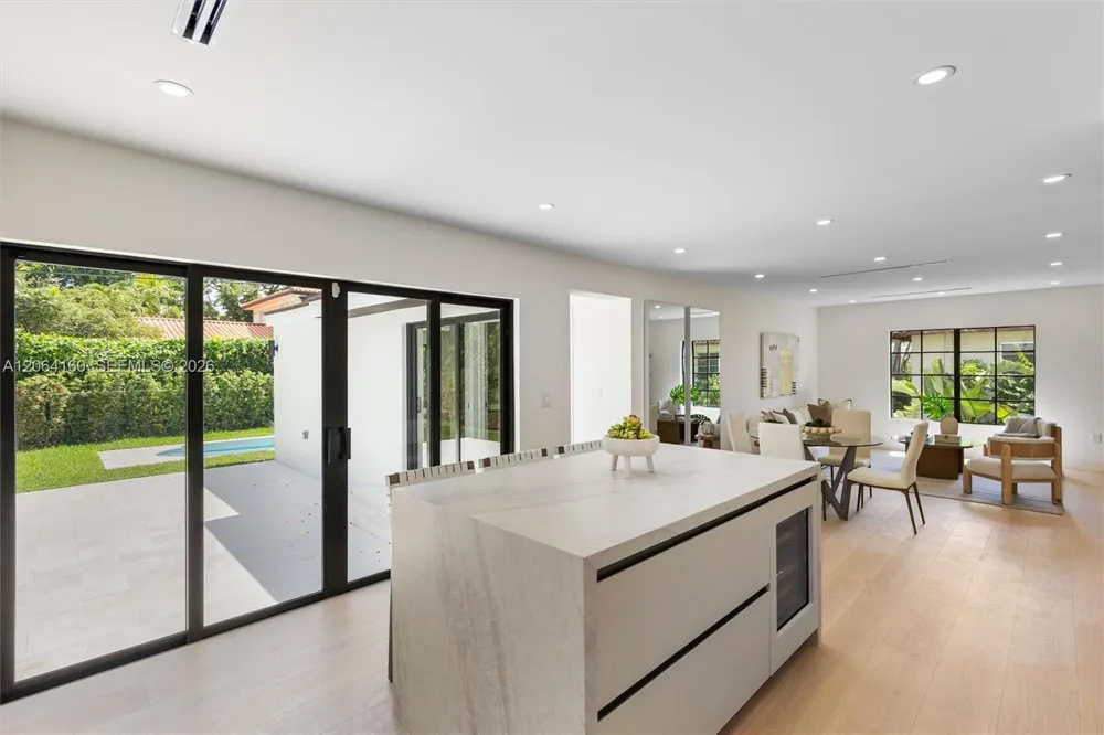 118 Sarto Ave Coral Gables, FL 33134