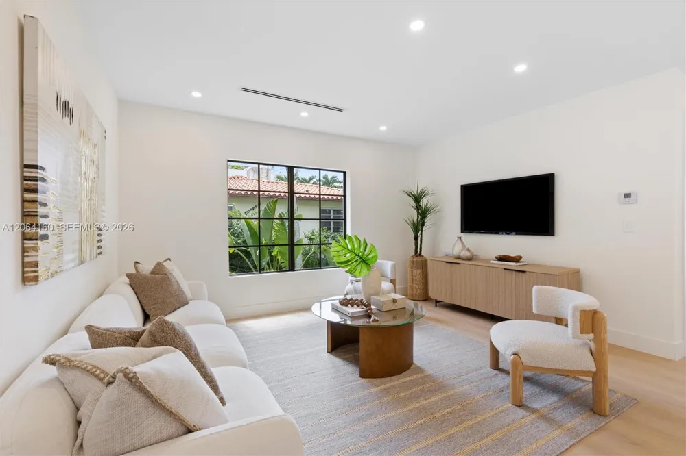118 Sarto Ave Coral Gables, FL 33134