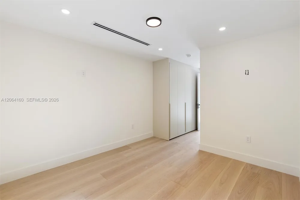 118 Sarto Ave Coral Gables, FL 33134