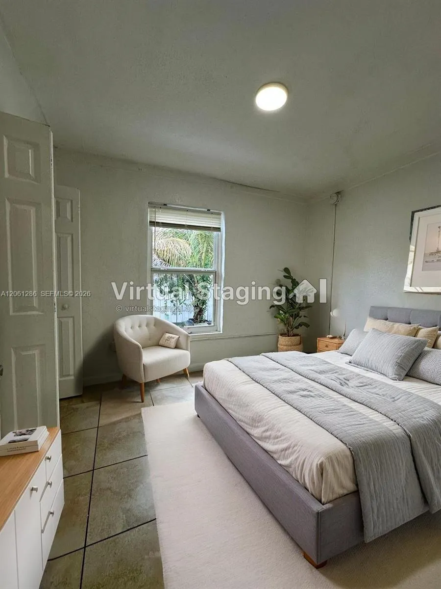 728 SW 6th St #2 Dania Beach, FL 33004