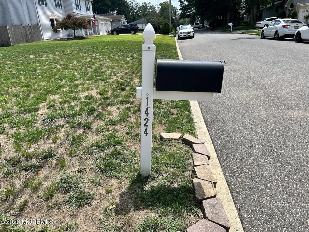 1424 Green Grove Road Brick, NJ 08724