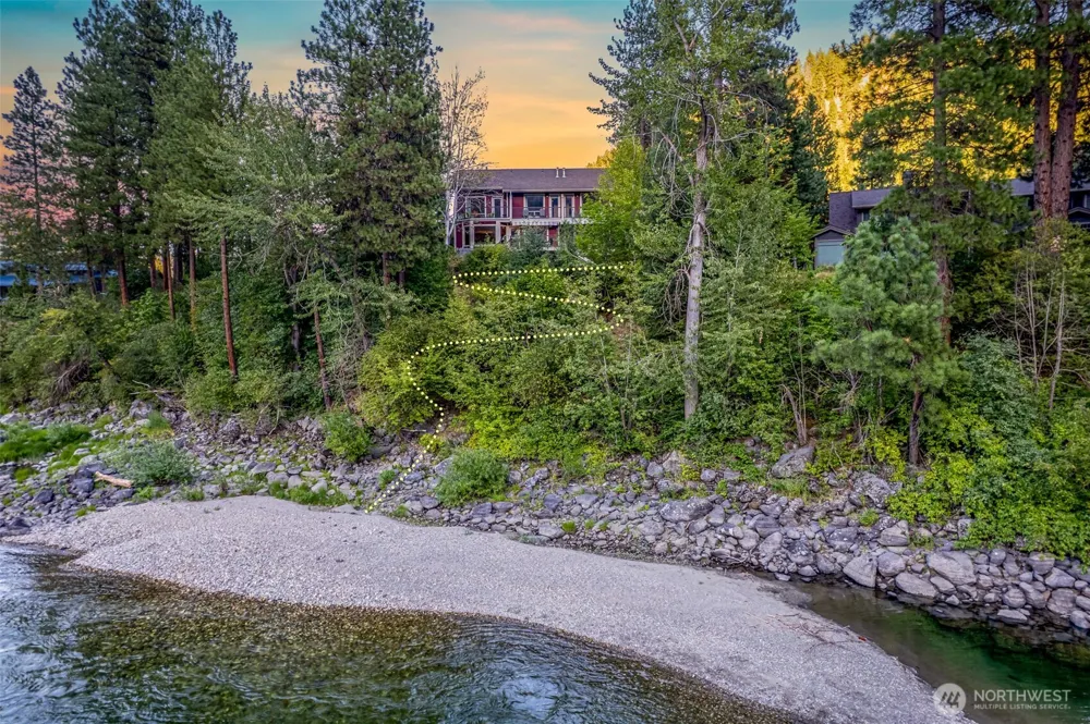 9690 East Leavenworth Road Leavenworth, WA 98826