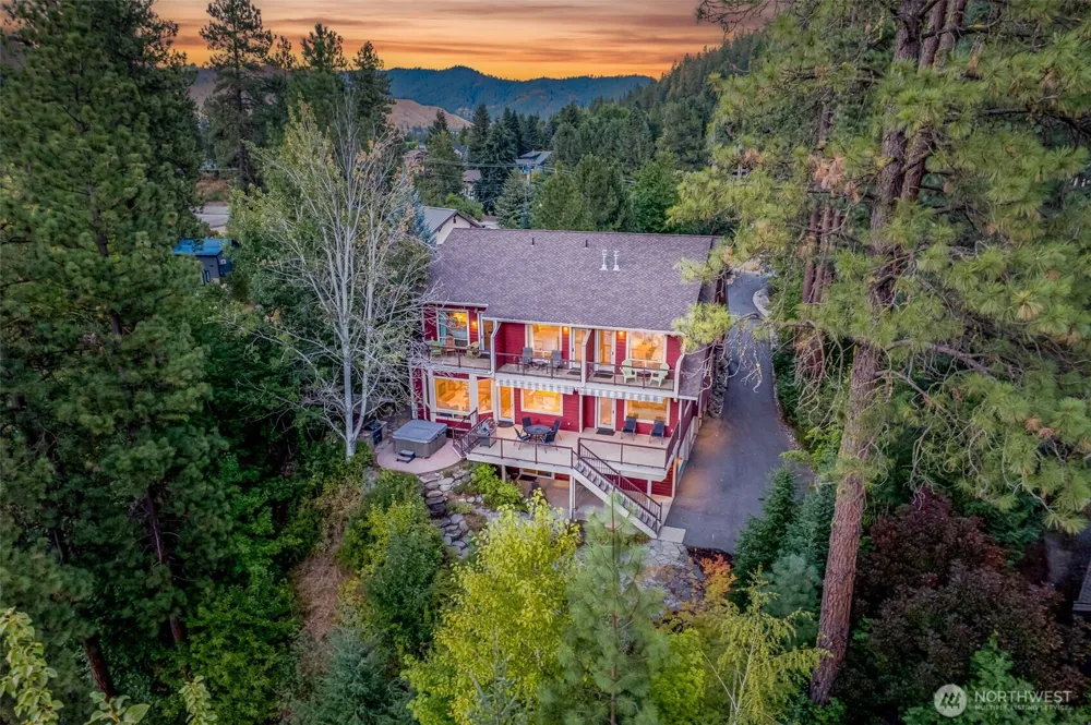 9690 East Leavenworth Road Leavenworth, WA 98826