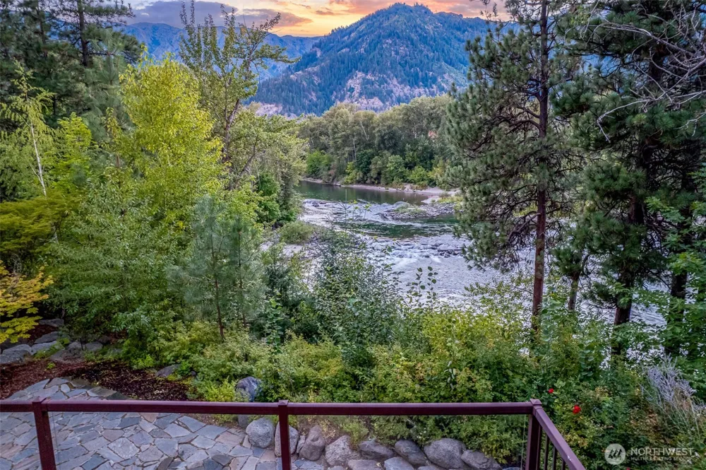 9690 East Leavenworth Road Leavenworth, WA 98826