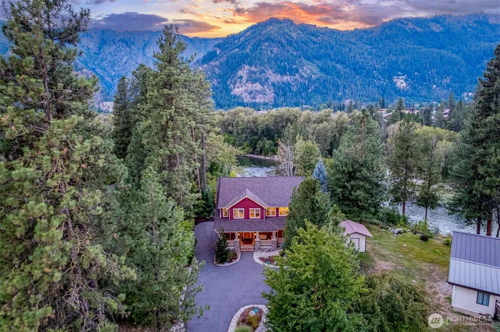 9690 East Leavenworth Road Leavenworth, WA 98826