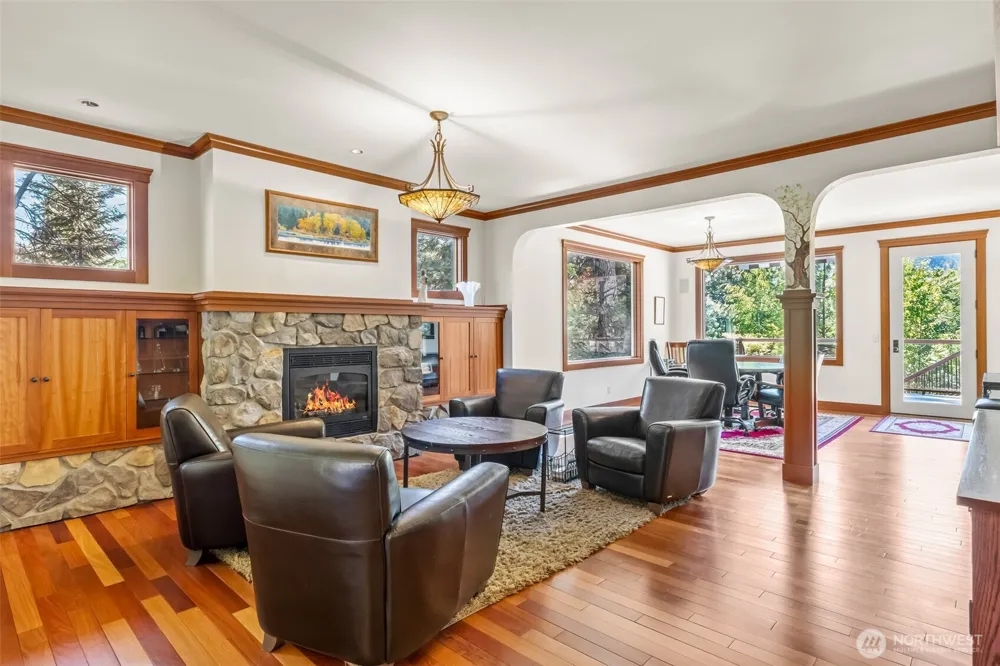 9690 East Leavenworth Road Leavenworth, WA 98826