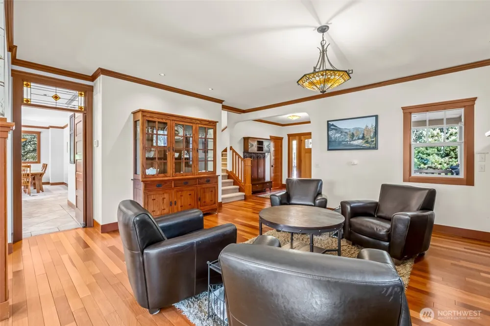 9690 East Leavenworth Road Leavenworth, WA 98826