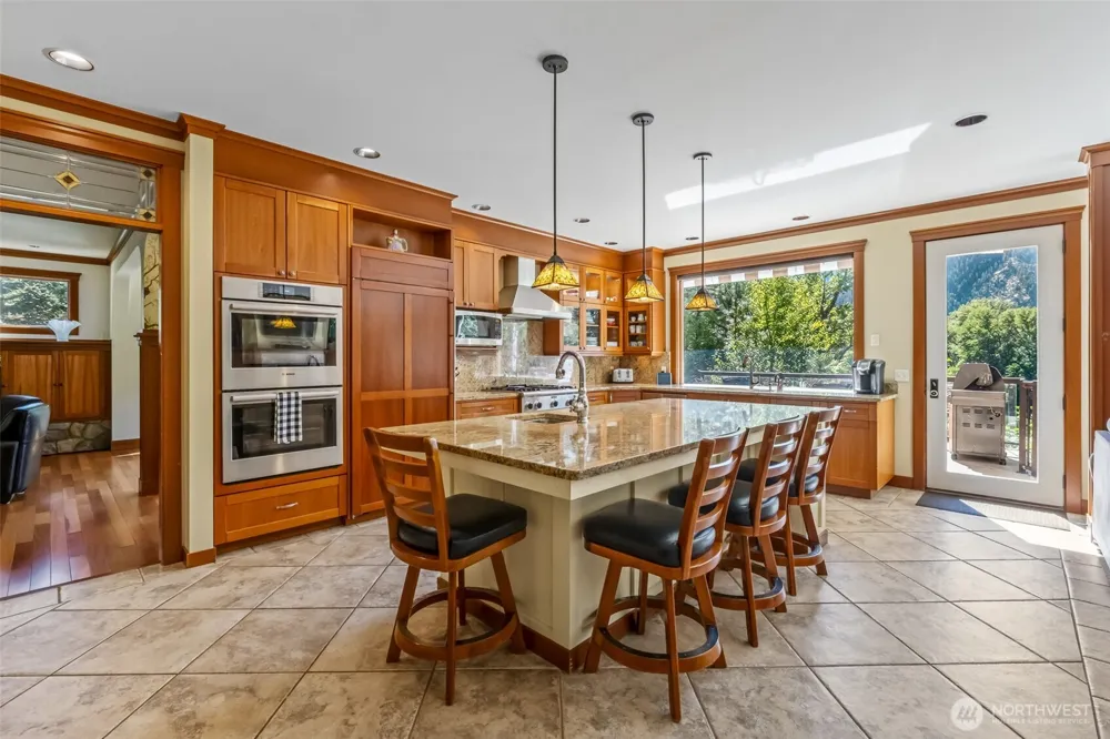 9690 East Leavenworth Road Leavenworth, WA 98826