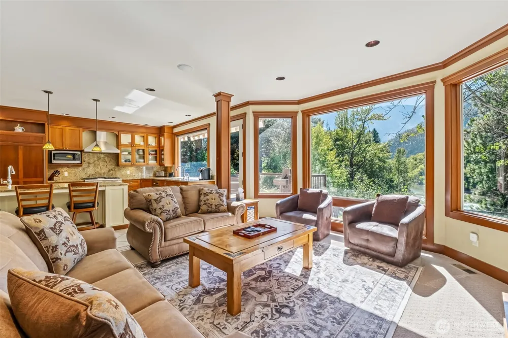 9690 East Leavenworth Road Leavenworth, WA 98826