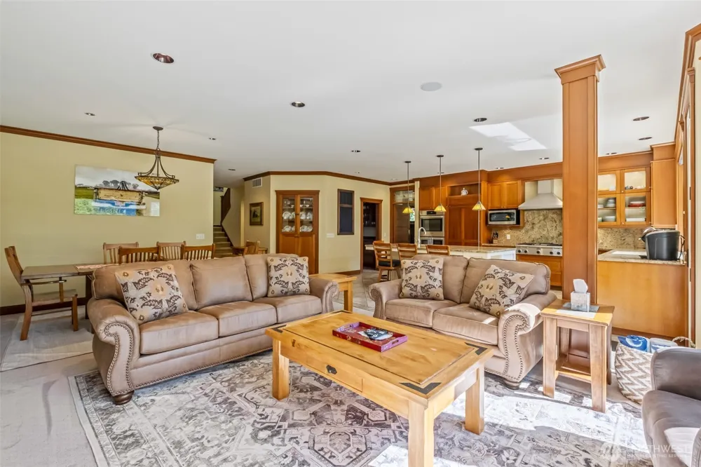 9690 East Leavenworth Road Leavenworth, WA 98826