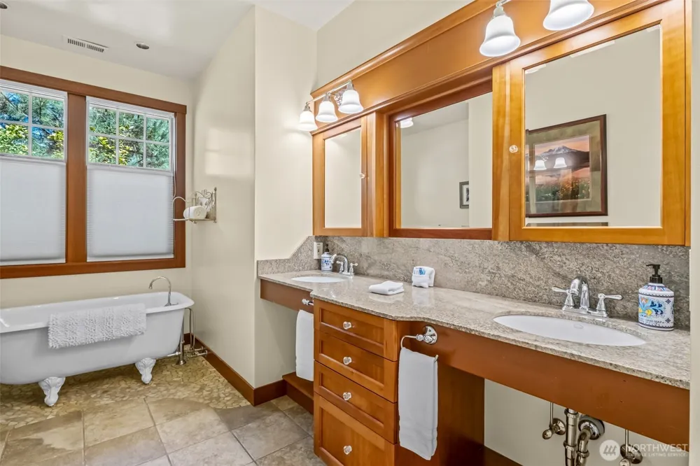 9690 East Leavenworth Road Leavenworth, WA 98826
