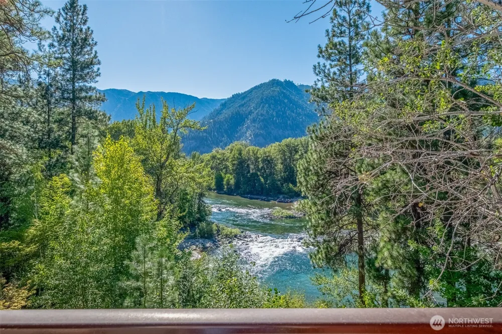 9690 East Leavenworth Road Leavenworth, WA 98826