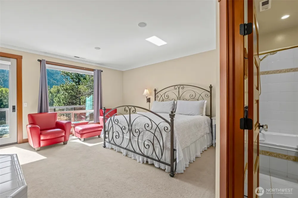 9690 East Leavenworth Road Leavenworth, WA 98826