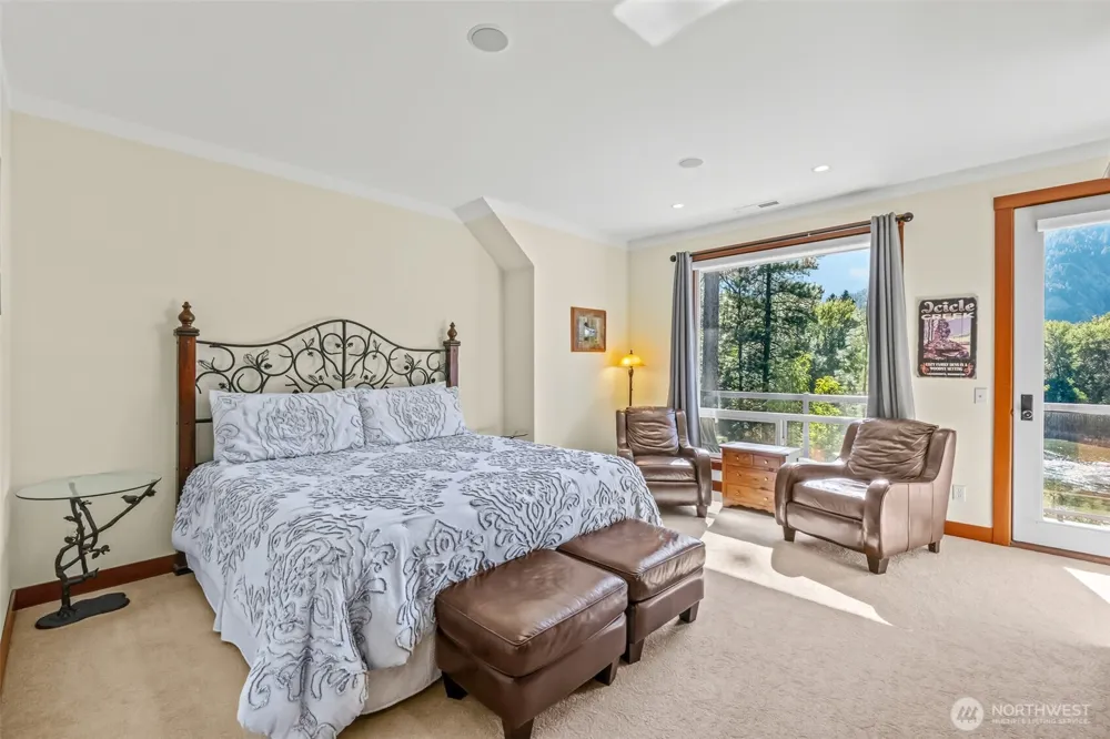 9690 East Leavenworth Road Leavenworth, WA 98826