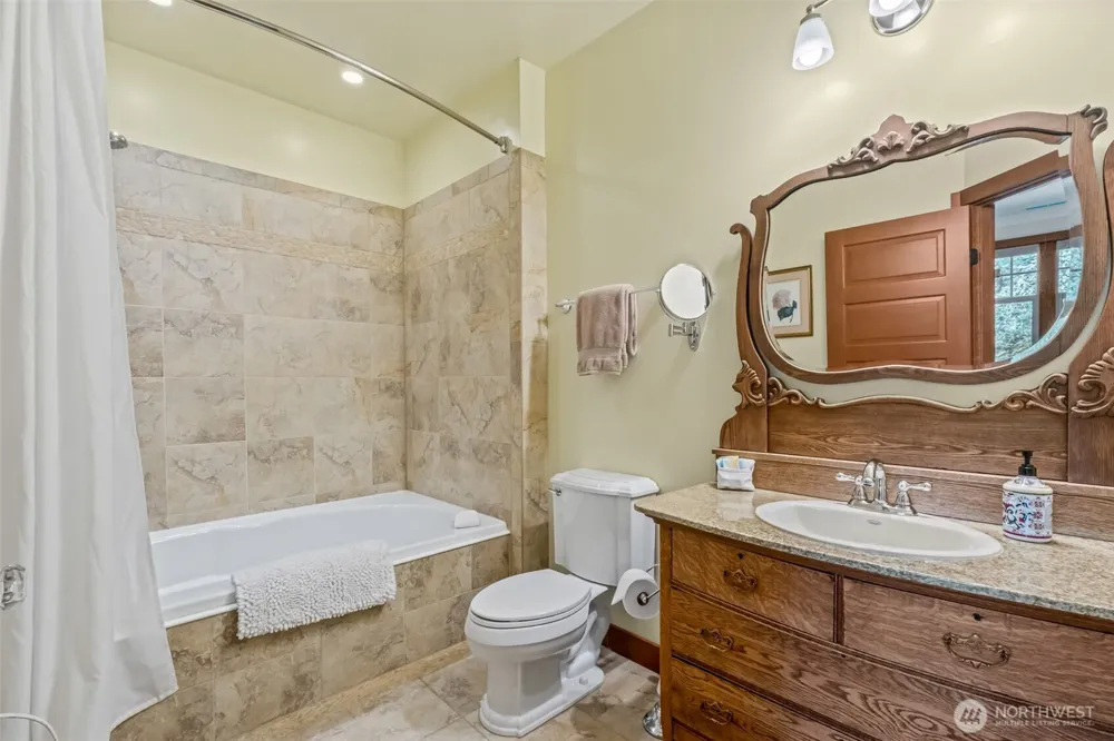 9690 East Leavenworth Road Leavenworth, WA 98826