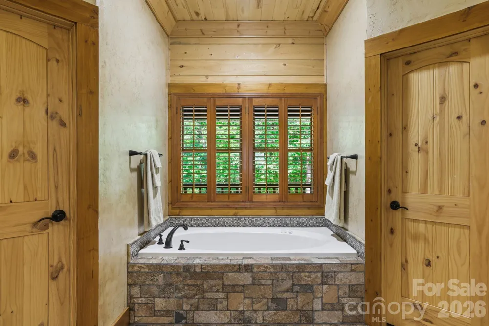 134 Hubble Way #13 Topton, NC 28781