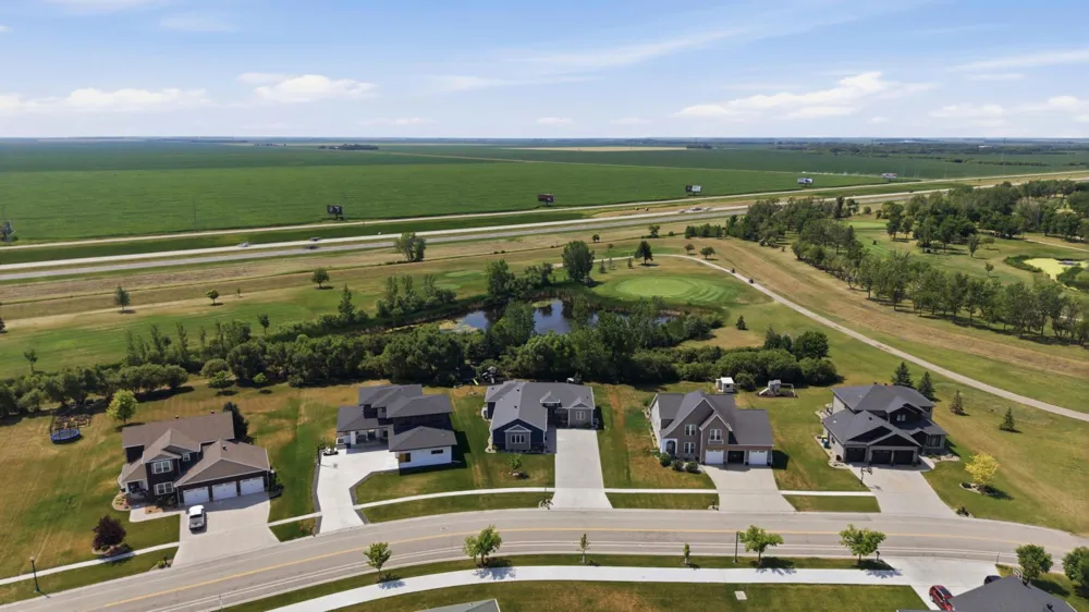 916 Sunset Drive Mapleton, ND 58059