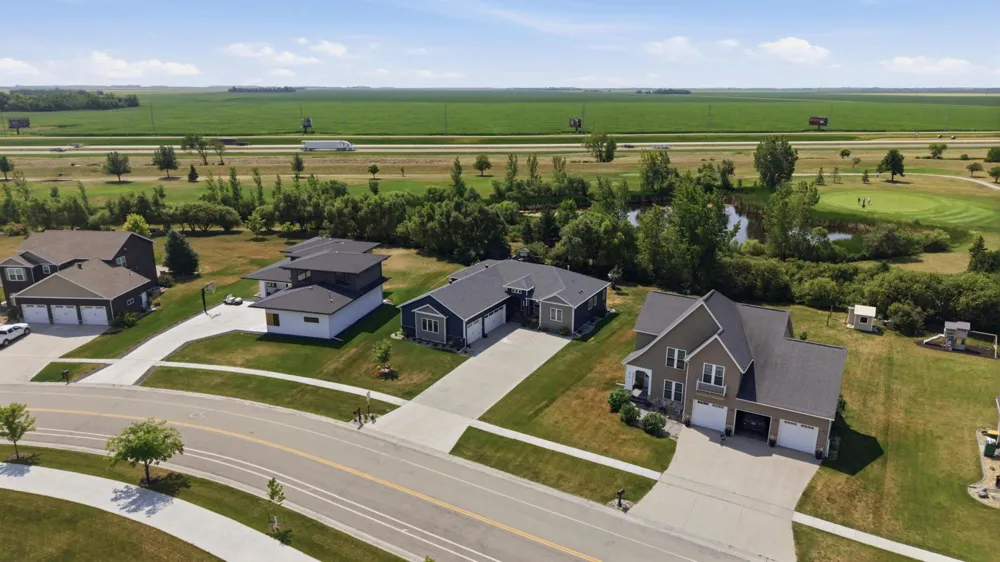 916 Sunset Drive Mapleton, ND 58059