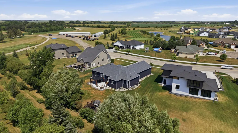 916 Sunset Drive Mapleton, ND 58059