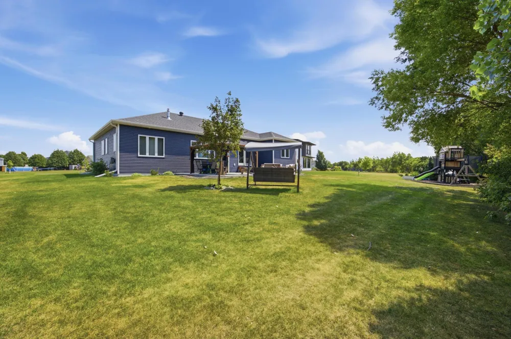 916 Sunset Drive Mapleton, ND 58059