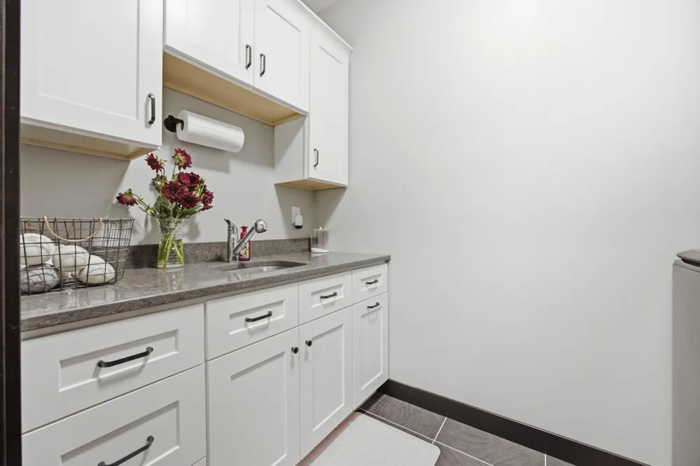 916 Sunset Drive Mapleton, ND 58059