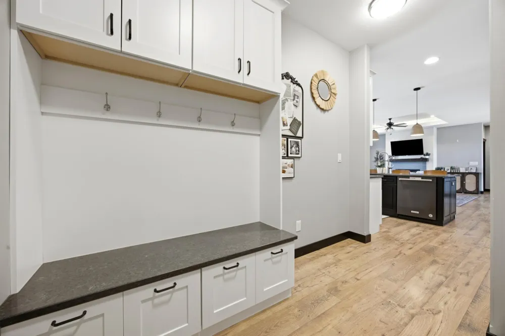 916 Sunset Drive Mapleton, ND 58059