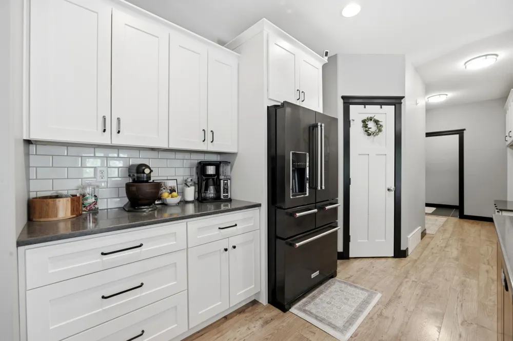 916 Sunset Drive Mapleton, ND 58059