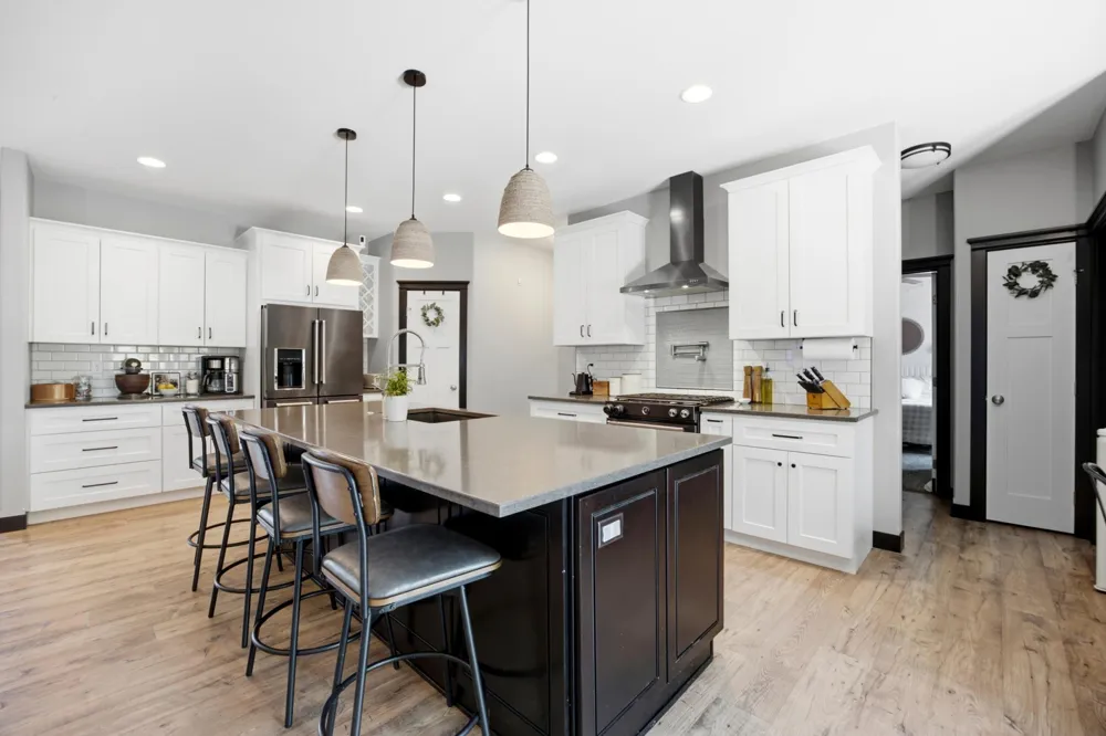 916 Sunset Drive Mapleton, ND 58059