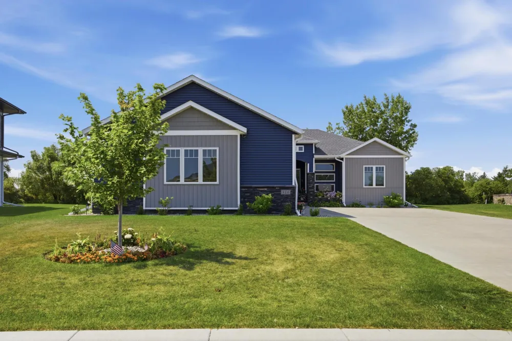 916 Sunset Drive Mapleton, ND 58059