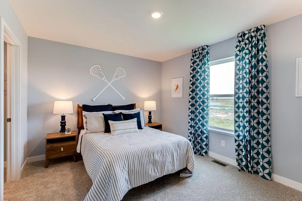 1717 Oak Creek Pass Chaska, MN 55318