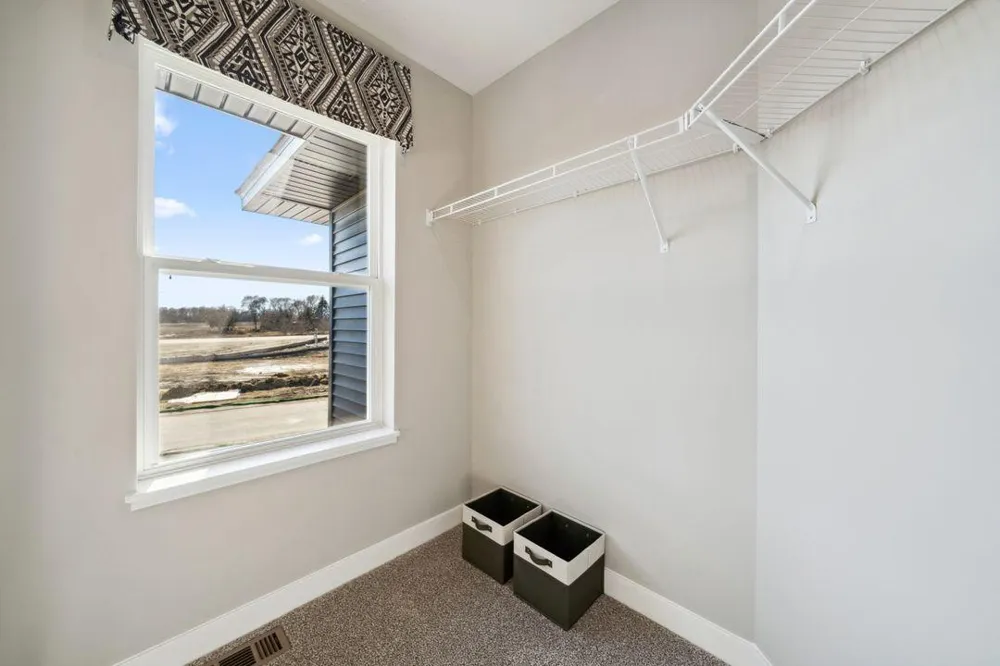 1717 Oak Creek Pass Chaska, MN 55318