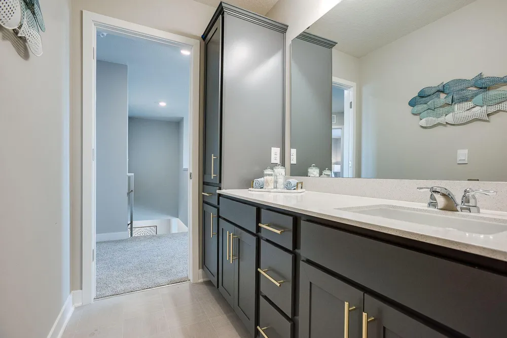 1717 Oak Creek Pass Chaska, MN 55318