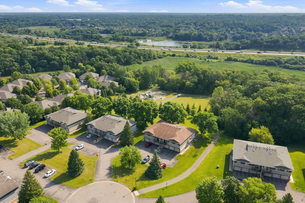 14000 44th Place #2 Plymouth, MN 55446