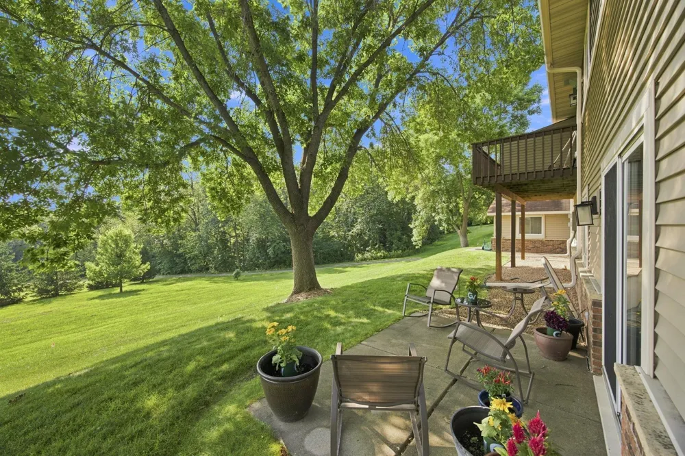 14000 44th Place #2 Plymouth, MN 55446