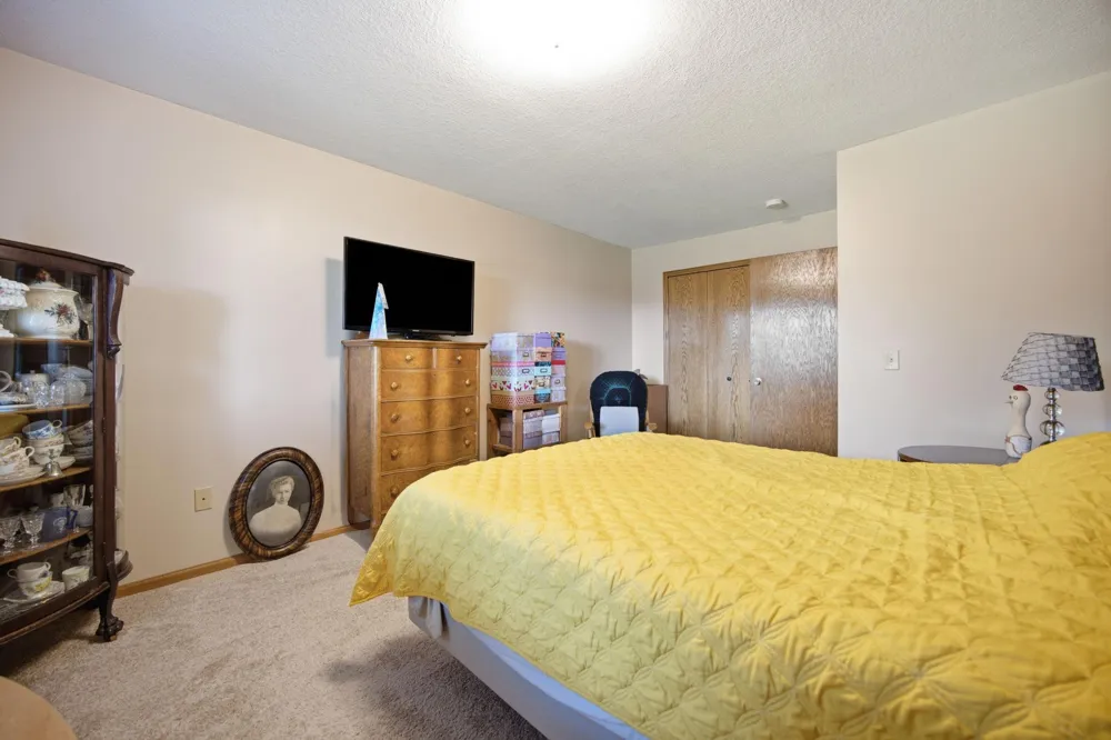14000 44th Place #2 Plymouth, MN 55446
