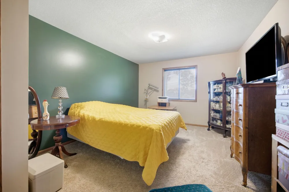 14000 44th Place #2 Plymouth, MN 55446