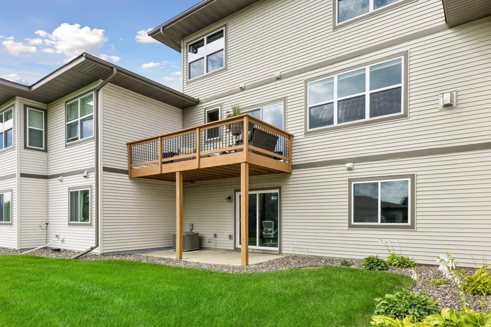1232 Vernon Drive Carver, MN 55315