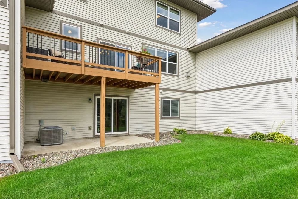 1232 Vernon Drive Carver, MN 55315