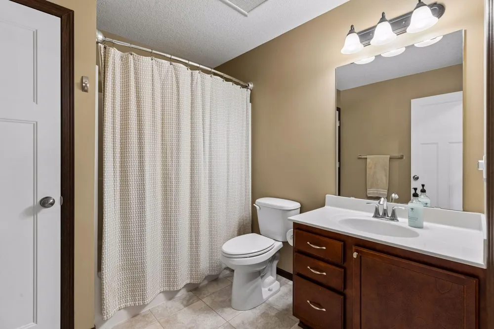 1232 Vernon Drive Carver, MN 55315