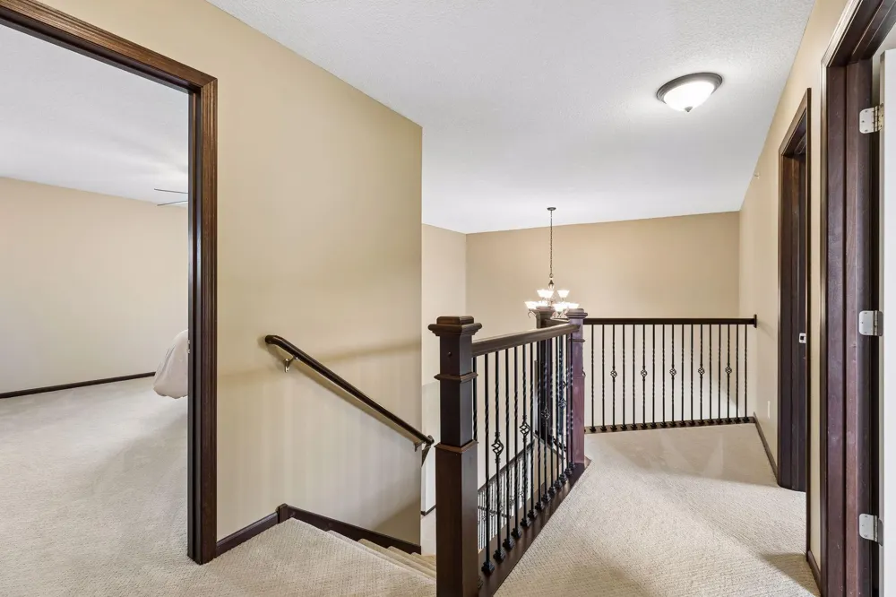 1232 Vernon Drive Carver, MN 55315